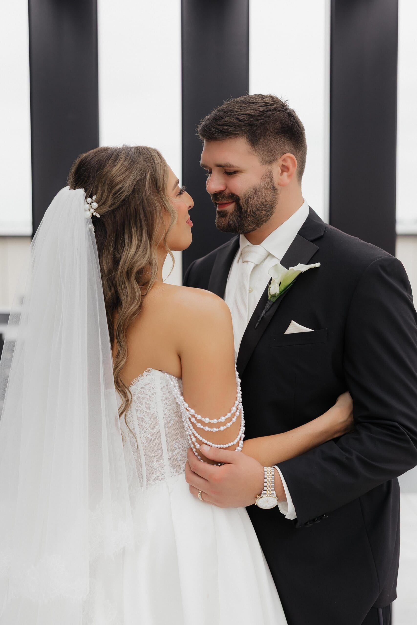 Elegant wedding at Toast Wedding Venue in Ankeny, IA.